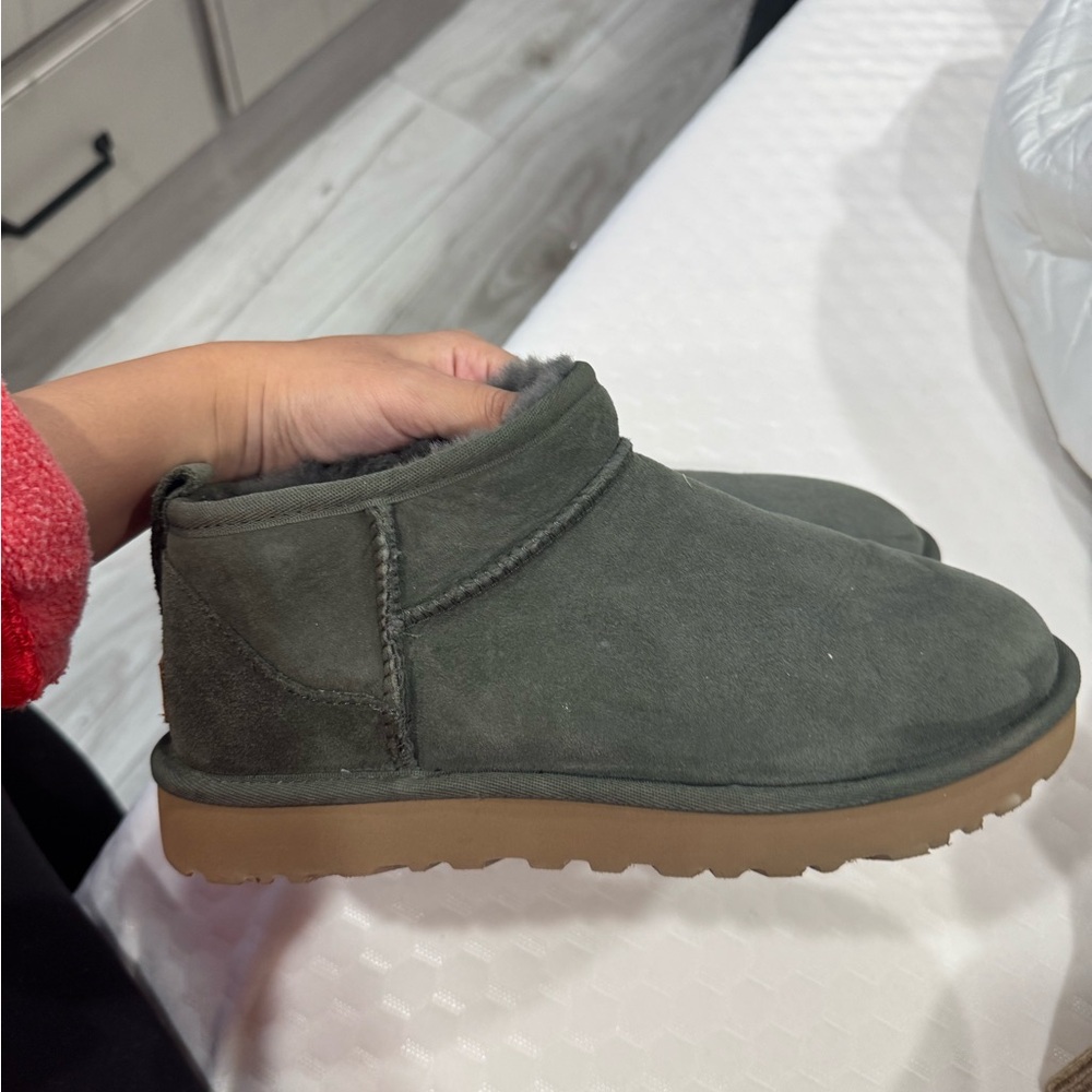 MINI UGGS WORN ONCE